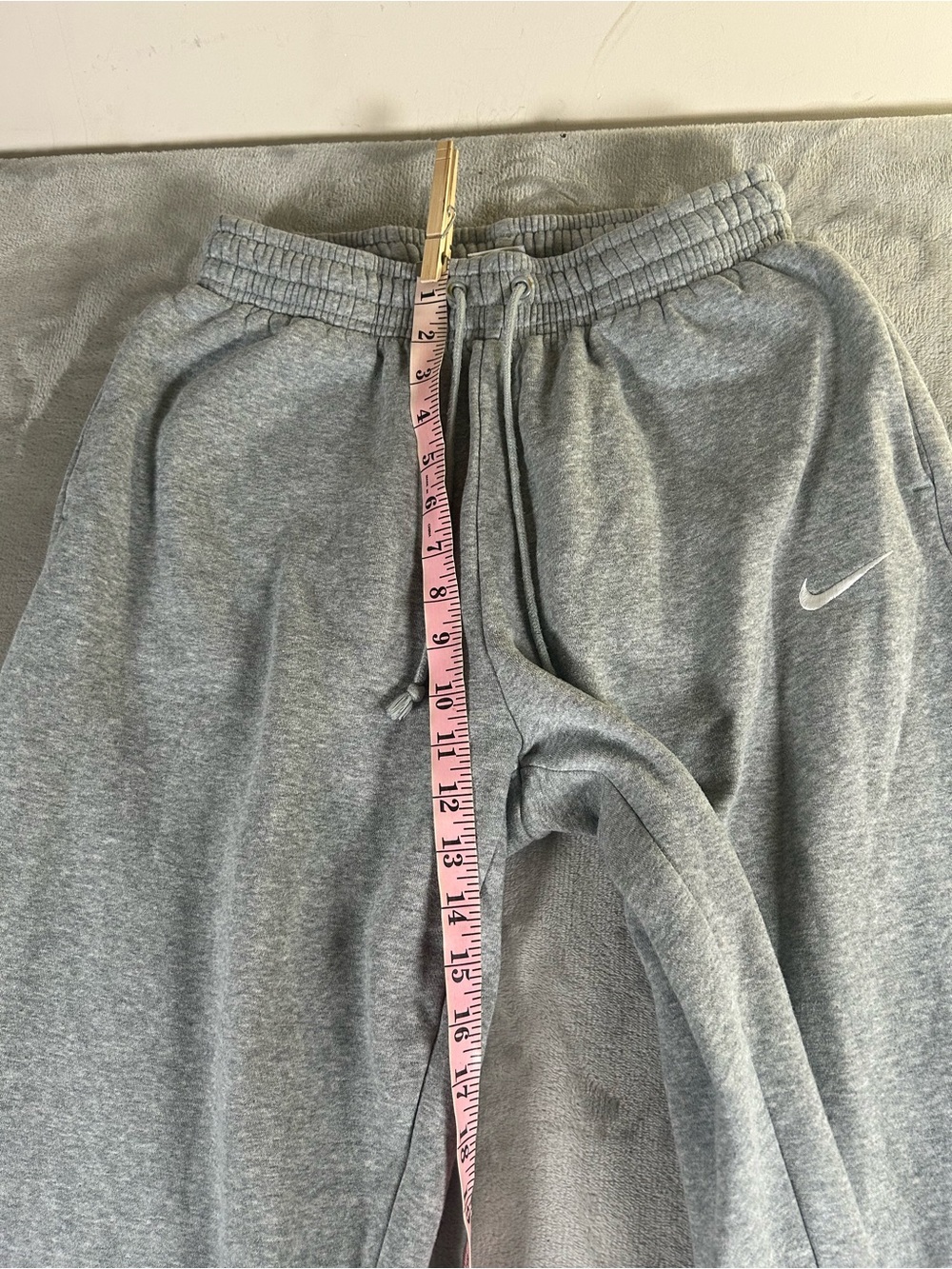 Nike women’s Light Gray Fleece Joggers with Drawcord - Picture 11 of 13
